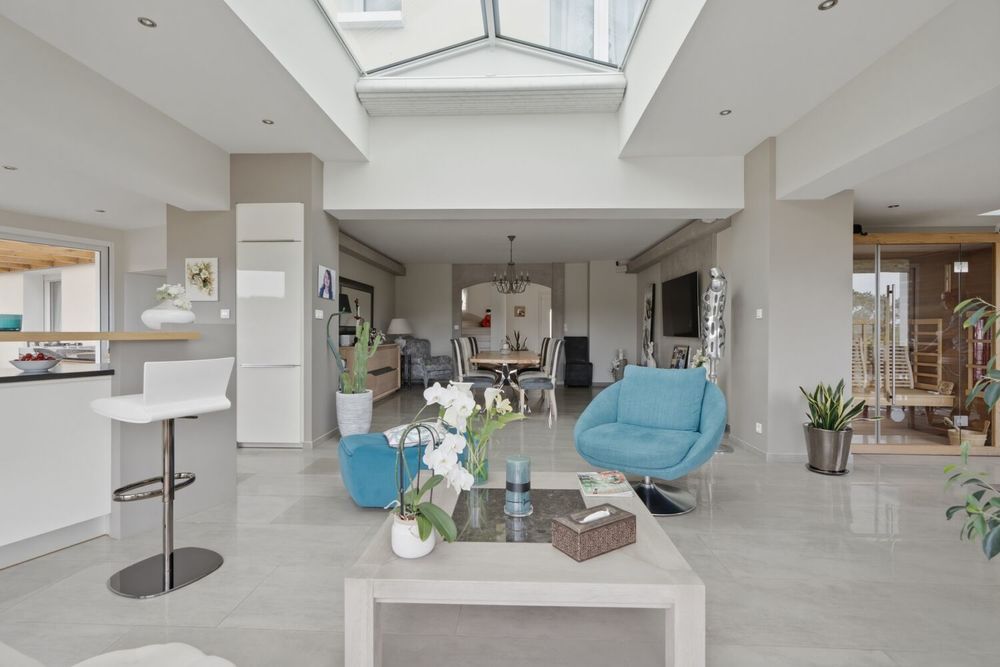 Vente Propriété/Château Rare à Vallet propriété lumineuse  de 240 m²
· Vallet