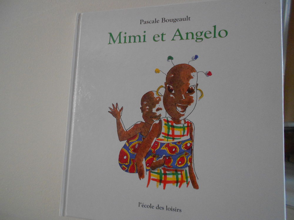 2 ALBUMS DE BD Livres et BD