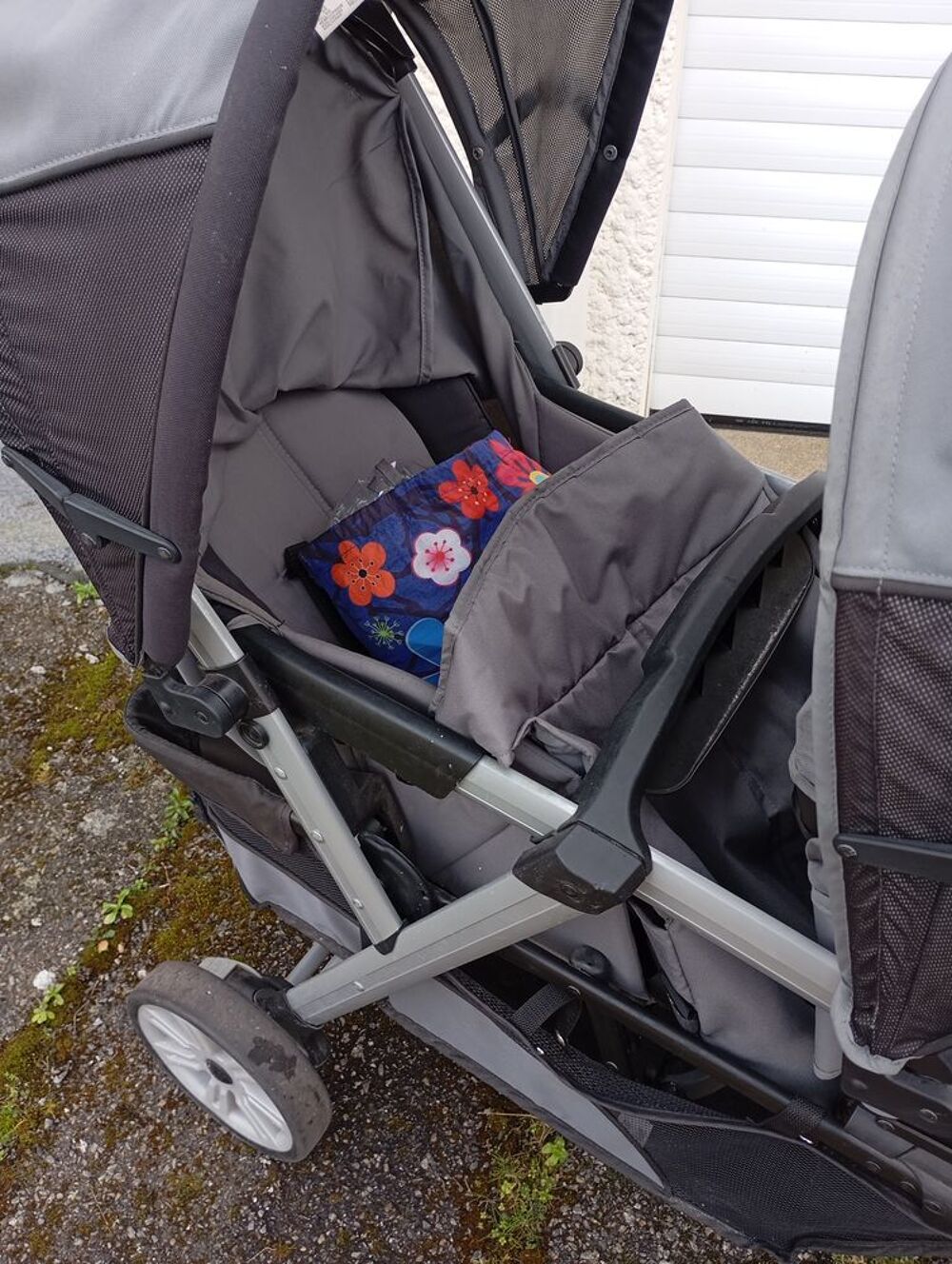 Poussette double chicco Puériculture