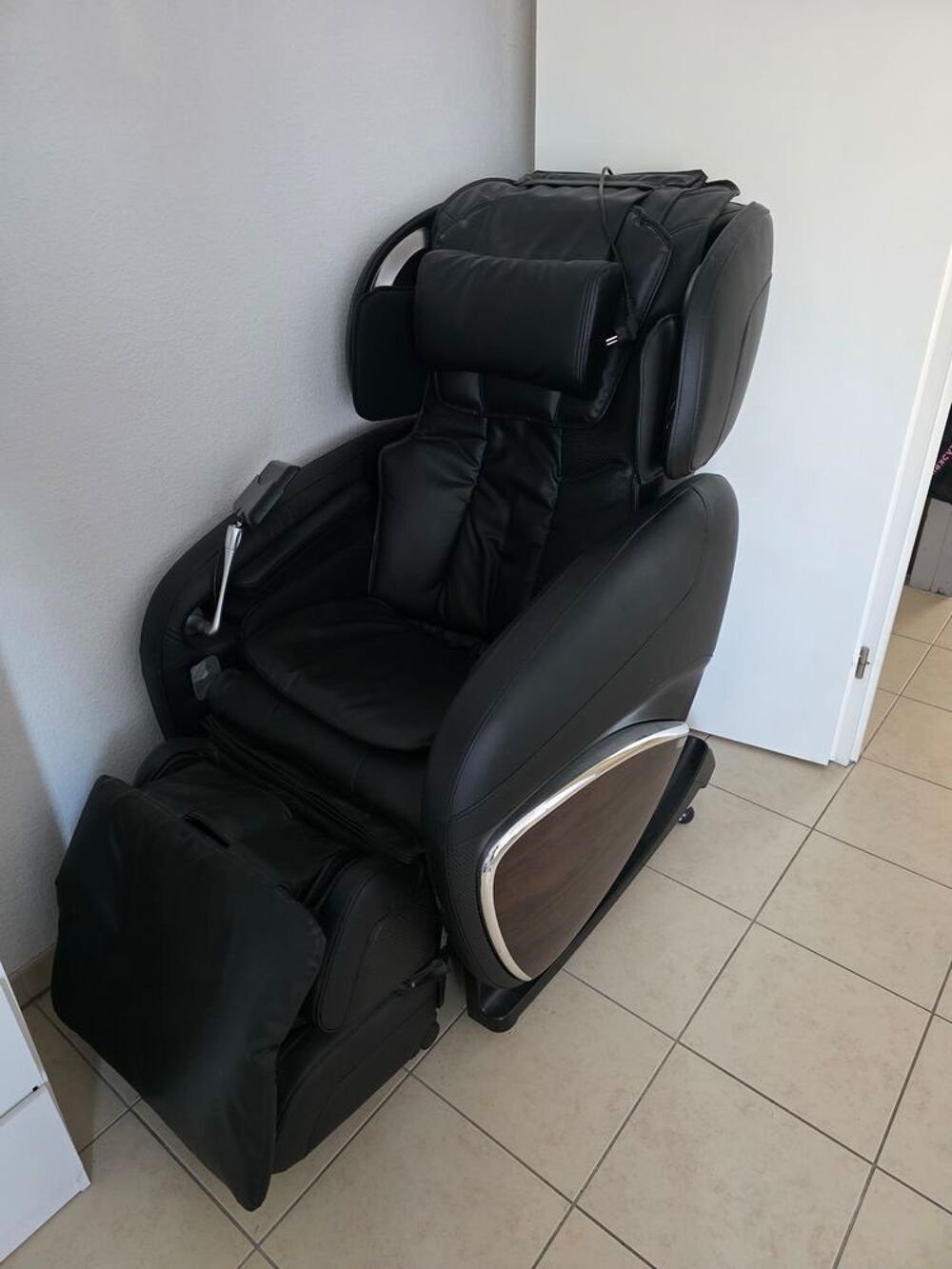 Fauteuil massant supra &eacute;vasion 3D Meubles