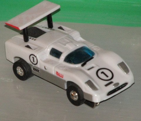 Trs rare Autoworld T-Jet Chaparral 2F blanche 30 Chcy (45)