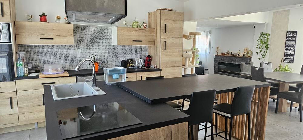 Vente Maison Maison Plain-pied de 140m2 lumineuse et ensoleillée. Pézenas
