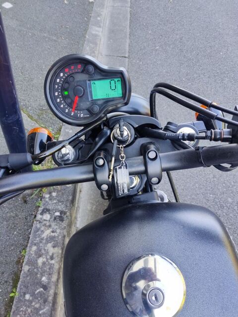Moto HYOSUNG 2021 occasion Bordeaux 33300