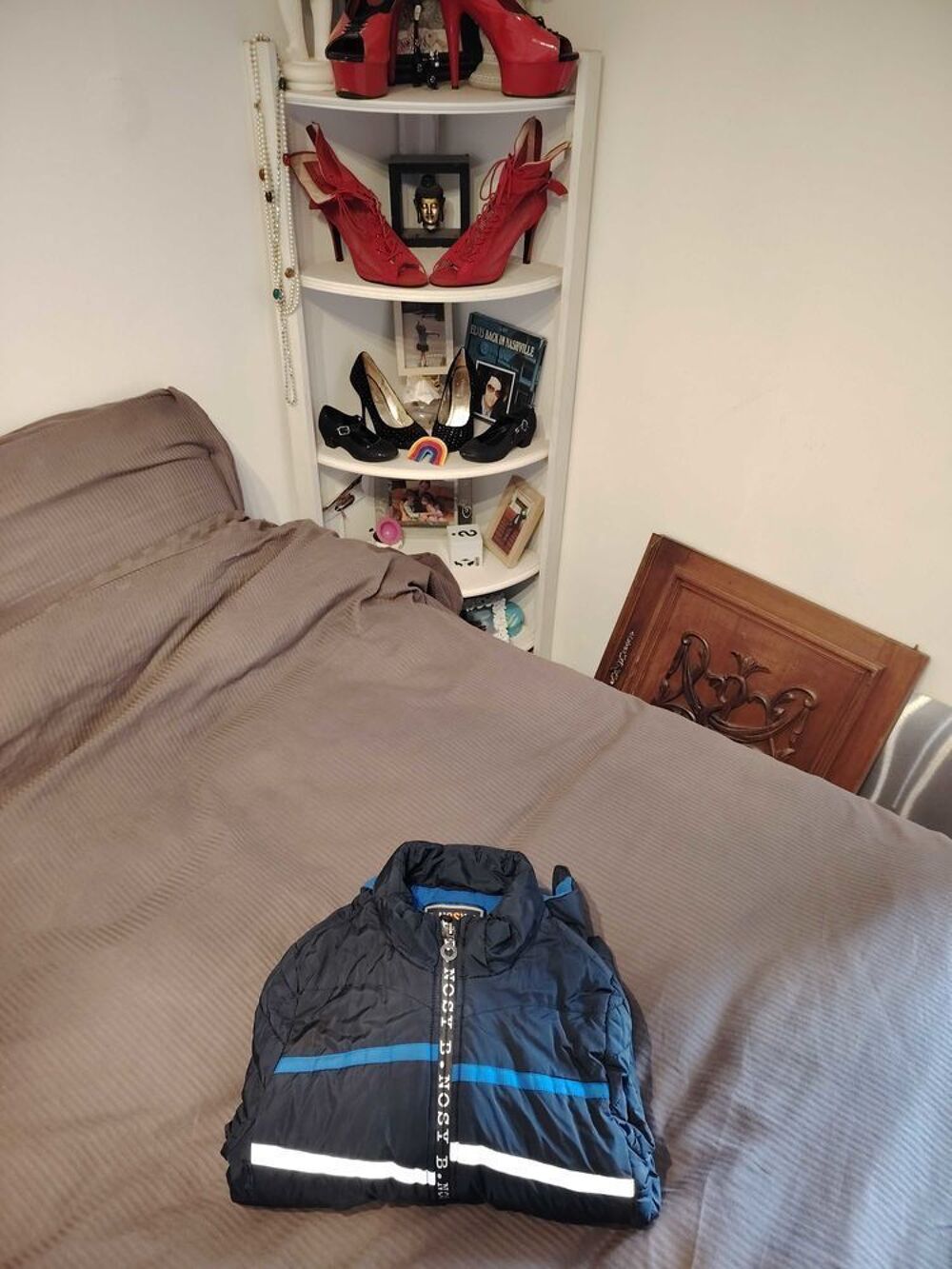 blousons/ Vestes/Pull. Vêtements