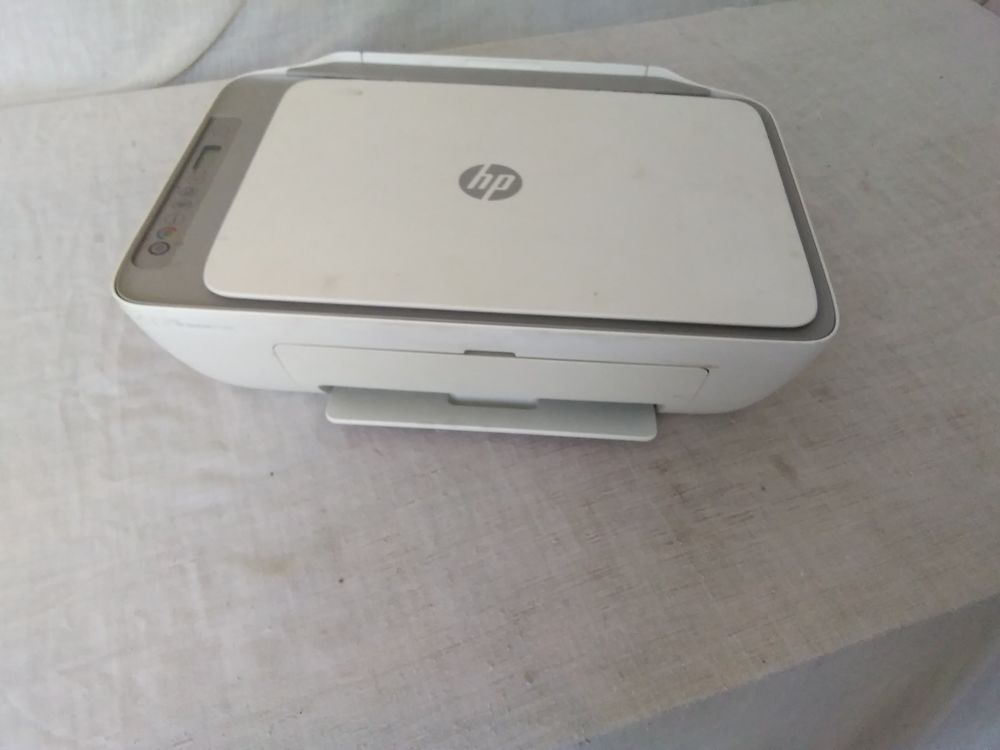 Imprimante HP Deskjet 2720e Matériel informatique