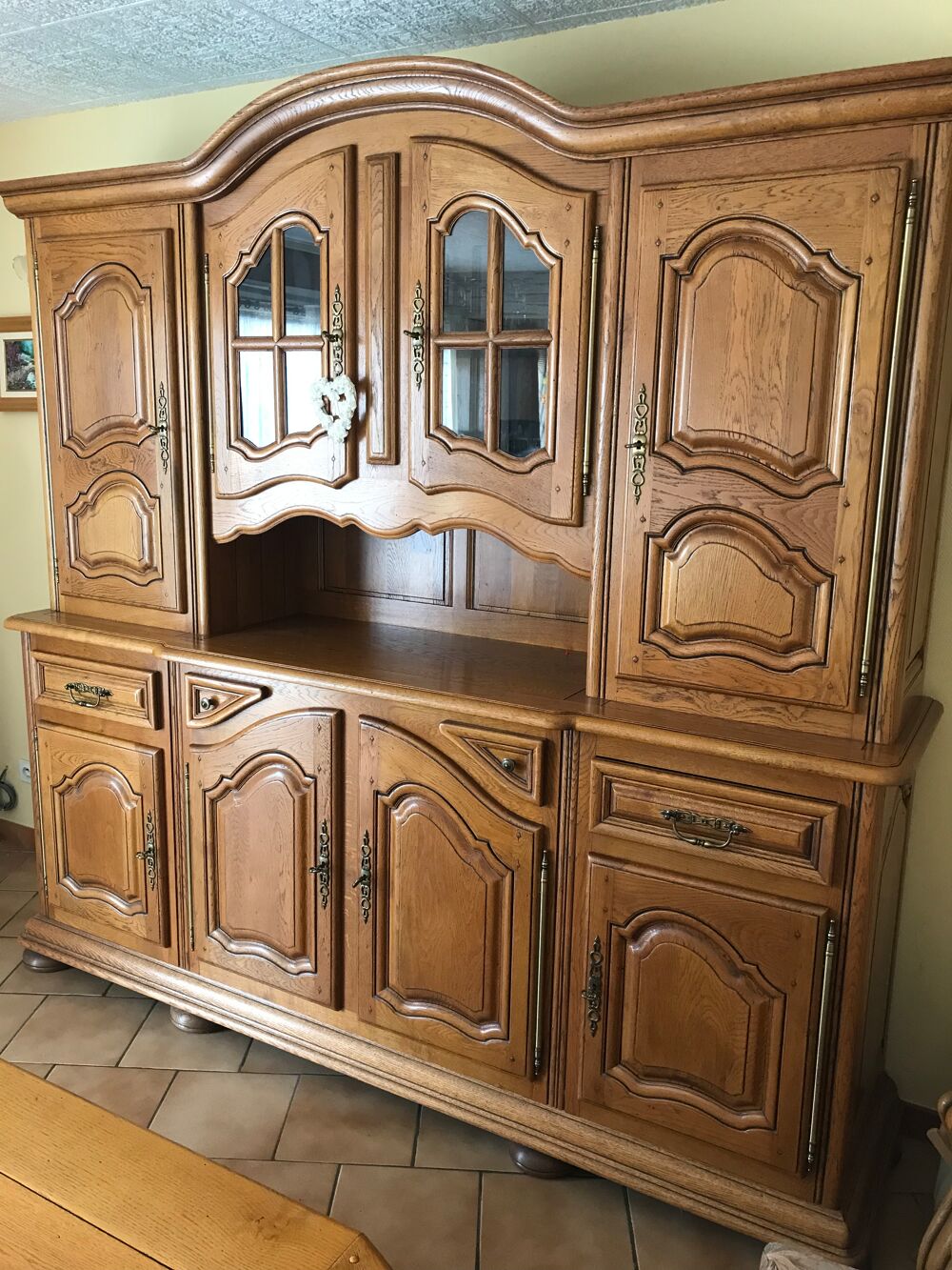 Salle &agrave; manger rustique Meubles