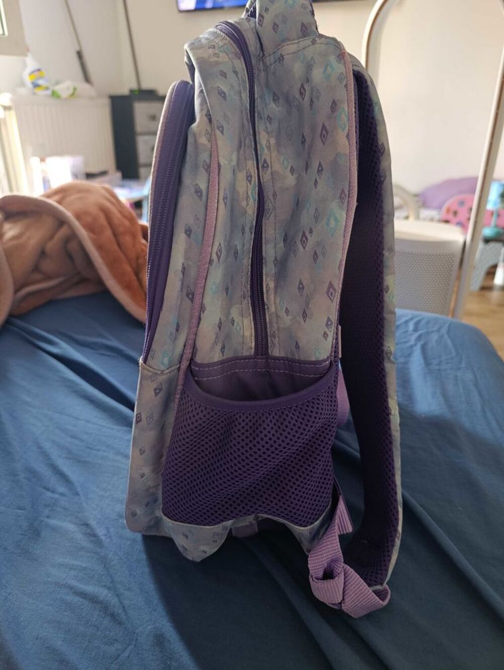 cartable pour enfant neuf avec trousse offert Jeux / jouets