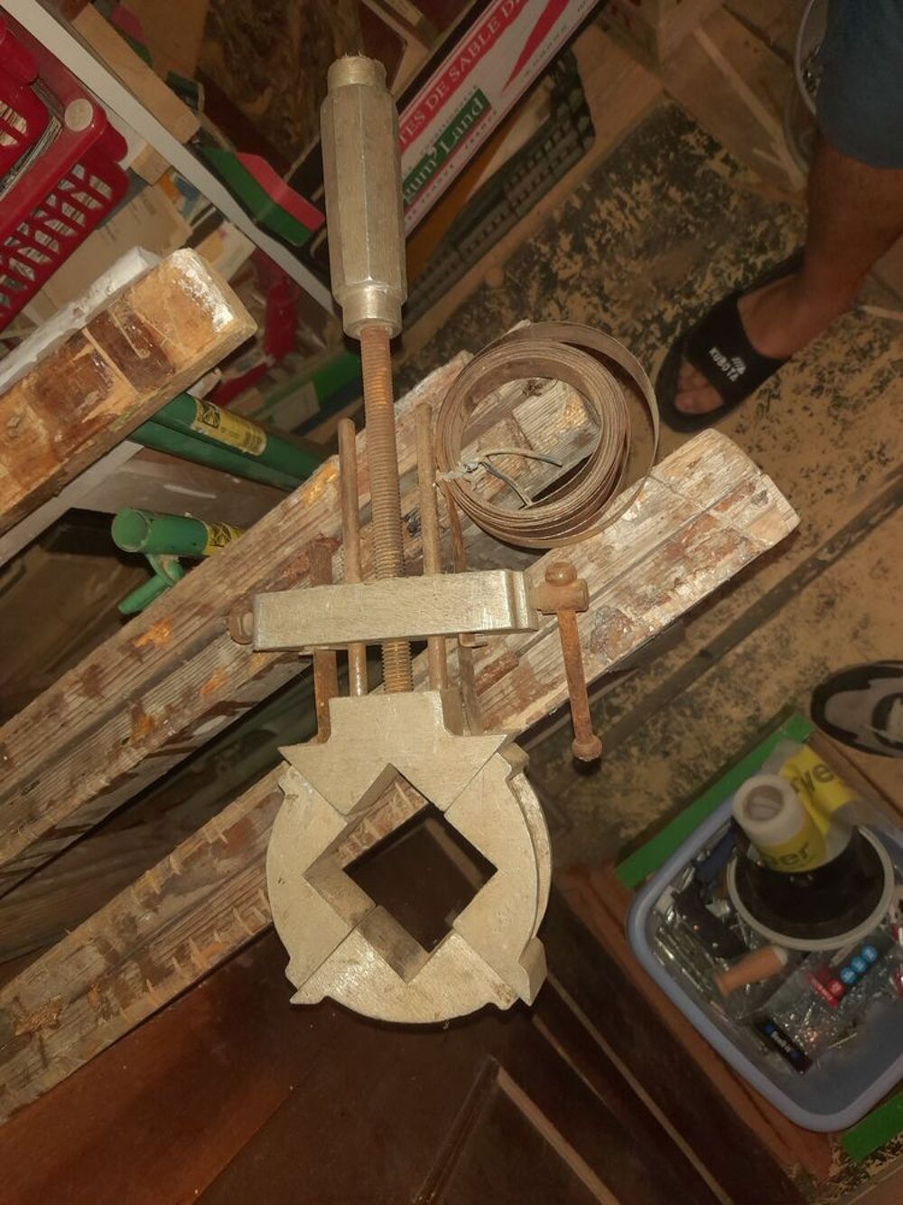 SERRE JOINT EBENISTERIE Bricolage
