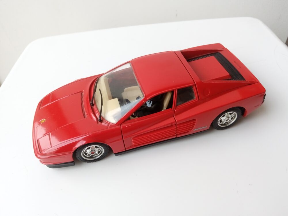 99 voitures miniatures Jeux / jouets