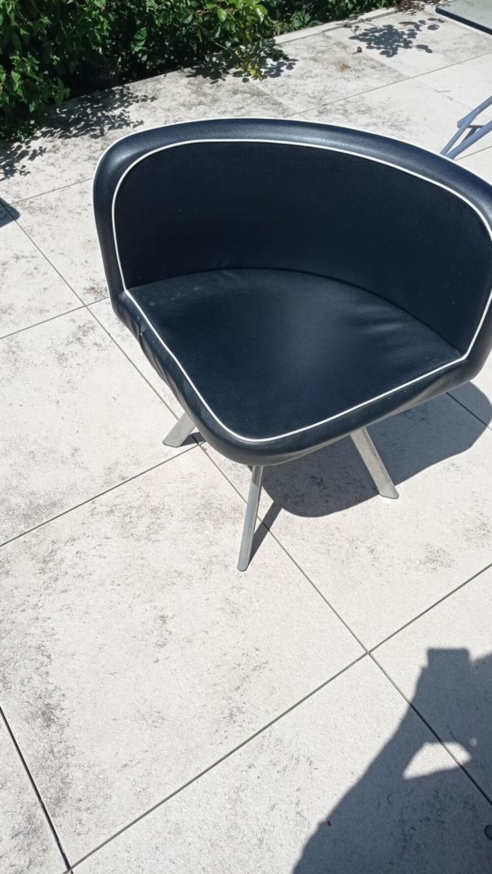 quatre fauteuils Décoration