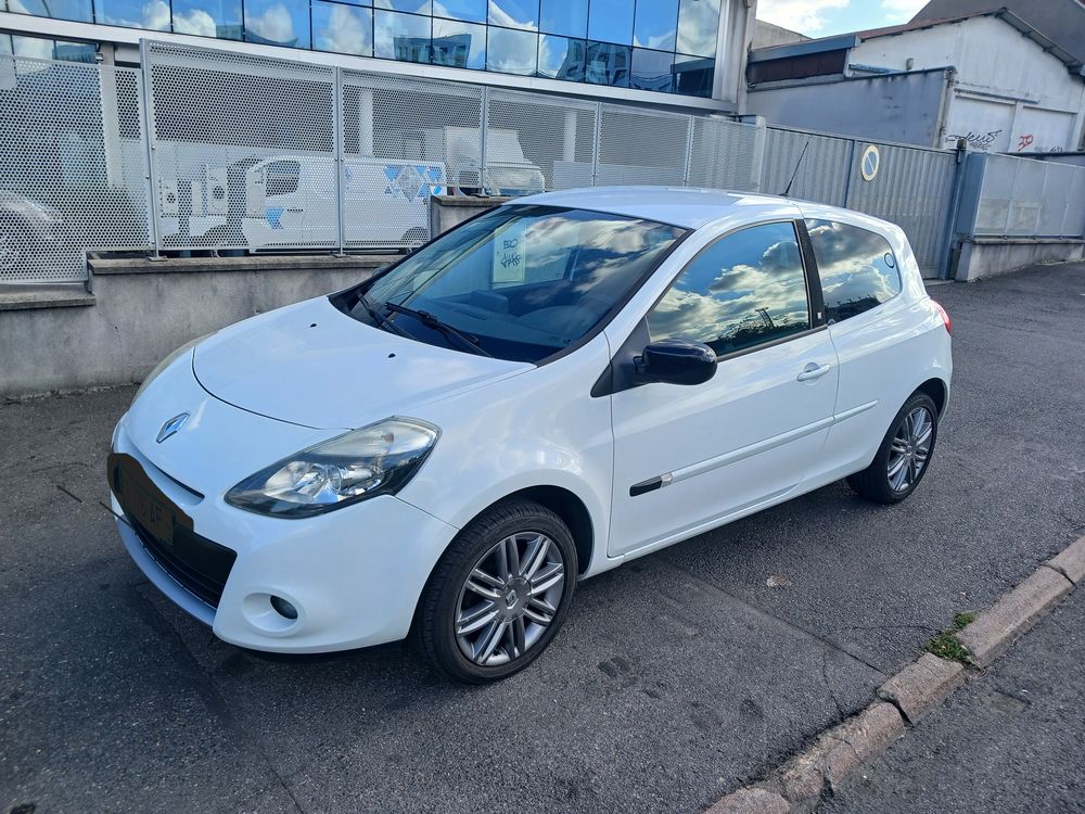 Clio III Tce 100 eco2 Dynamique TomTom Euro 5 2011 occasion 92260 Fontenay-aux-Roses