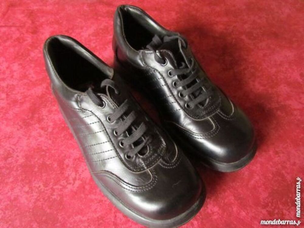 Chaussures noires en cuir homme Calderoni P 39 Chaussures