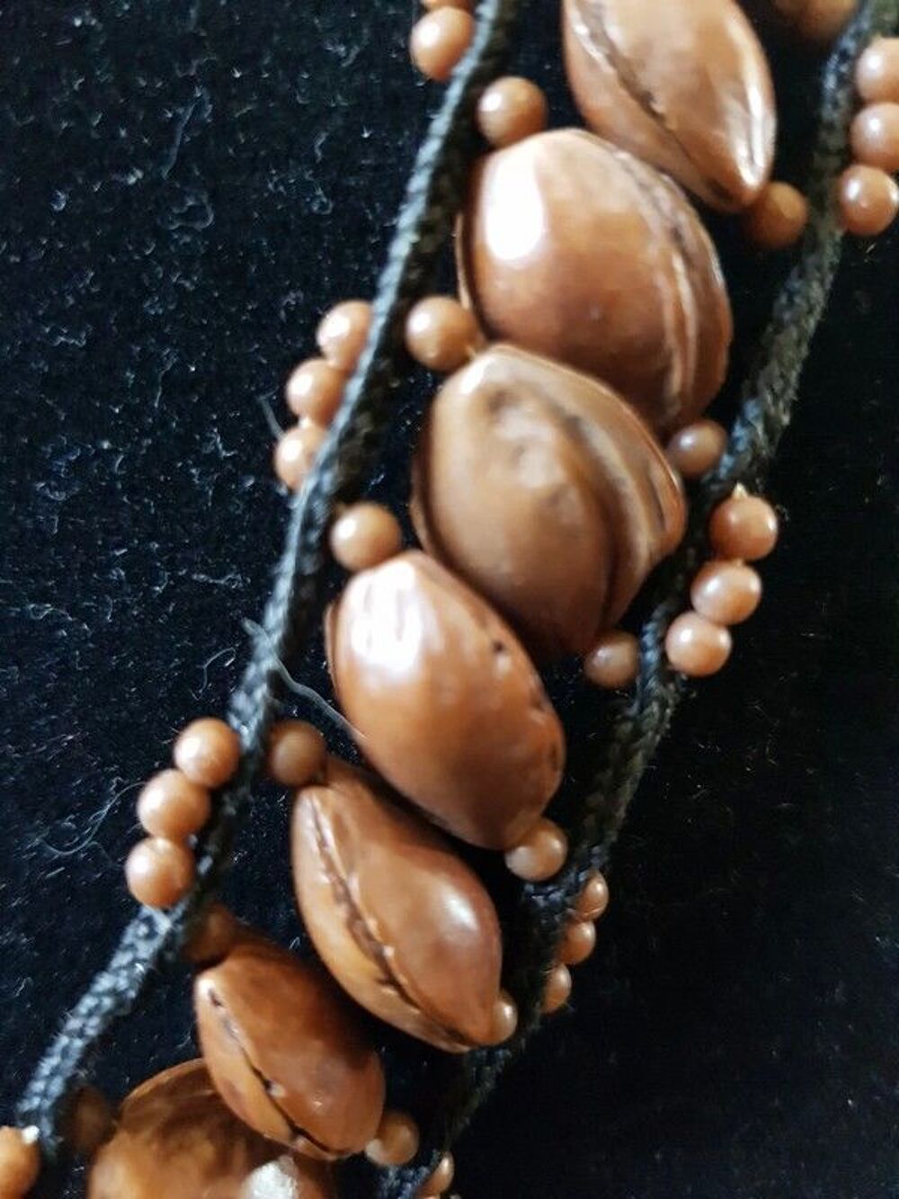 Collier graines marron et noir le cordon tres bon etat 53 cm Bijoux et montres