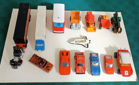 10 VEHICULES MINIATURES, MAJORETTE, CORGI, POLITOYS 25 Fontaine-lès-Dijon (21)