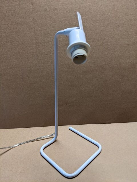 Lampe à poser de la collection Reade composée d'une structur 25 Marseille 13 (13)