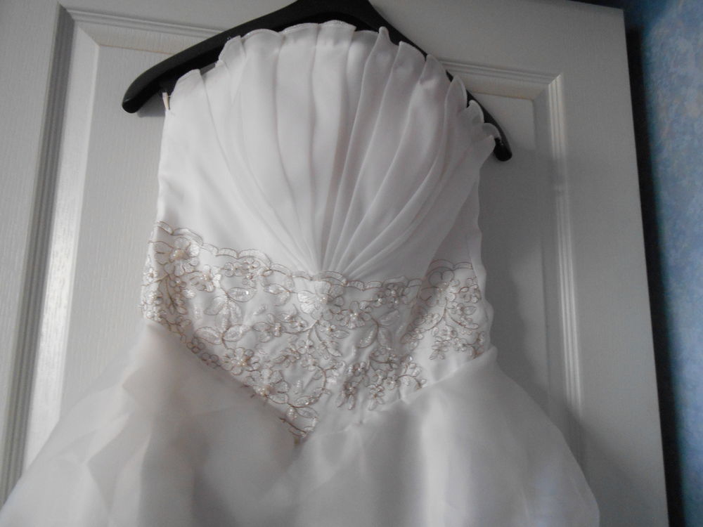 ROBE DE MARIEE Vêtements