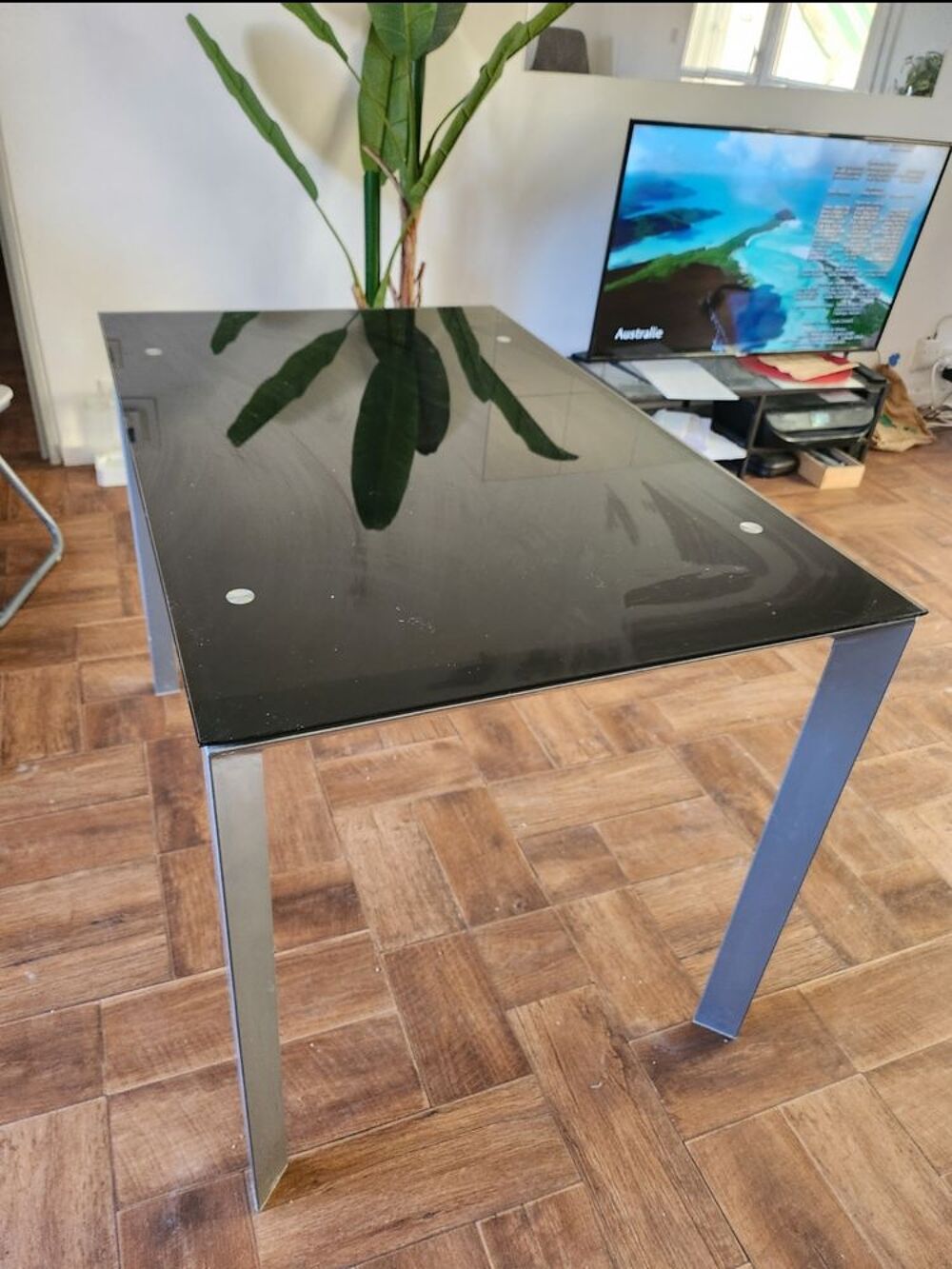 Table salle &agrave; manger en verre 40 euros Meubles
