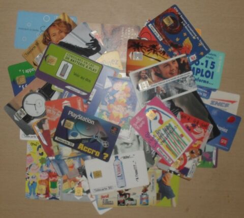 Lot de 120 Cartes T�l�phoniques 50 Unit�s en tr�s bon �tat. 100 Montreuil (93)