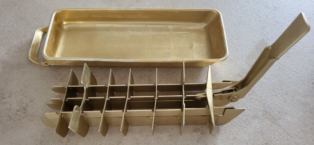 BAC A GLACONS QUICKCUBE MARQUE FRIGIDAIRE ANNEES 50/60 (185) Electroménager