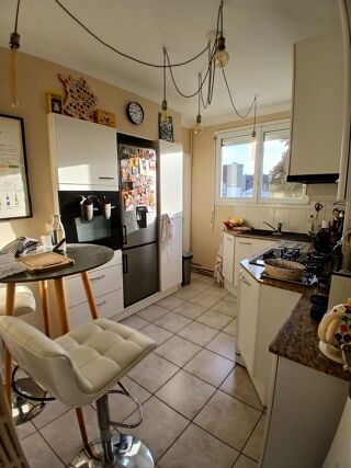  Appartement � vendre 3/4 pi�ces 77 m�