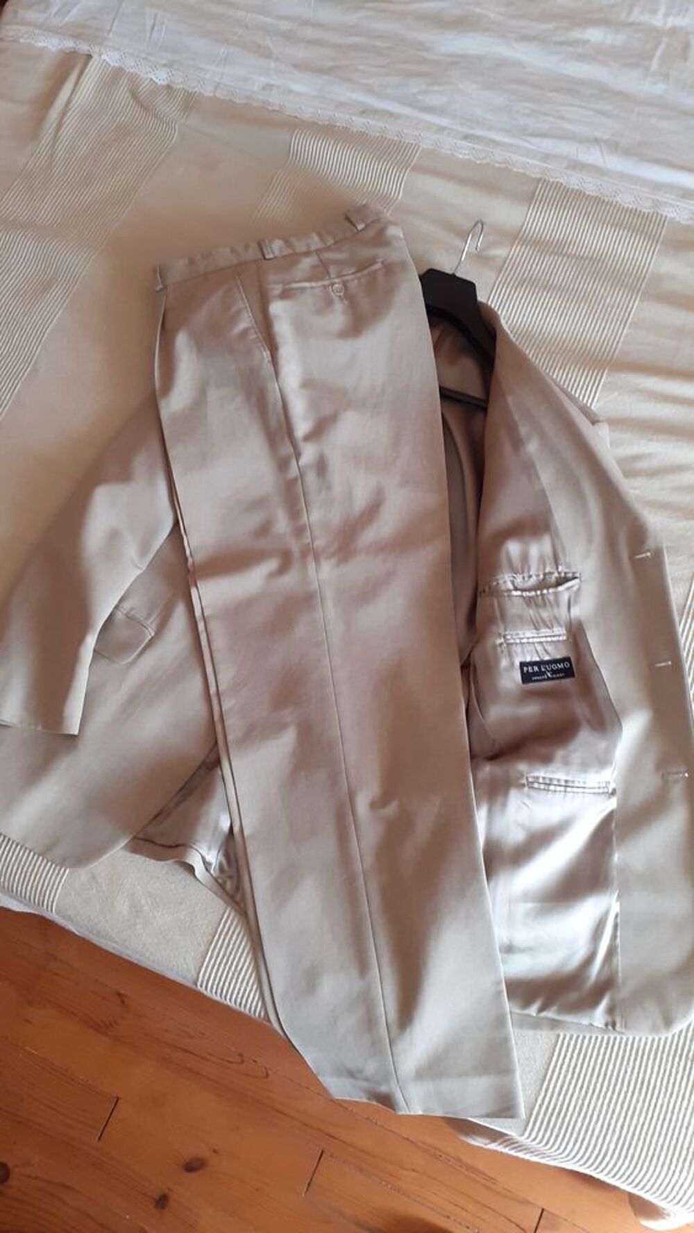 Costume deux pi&egrave;ces Vêtements