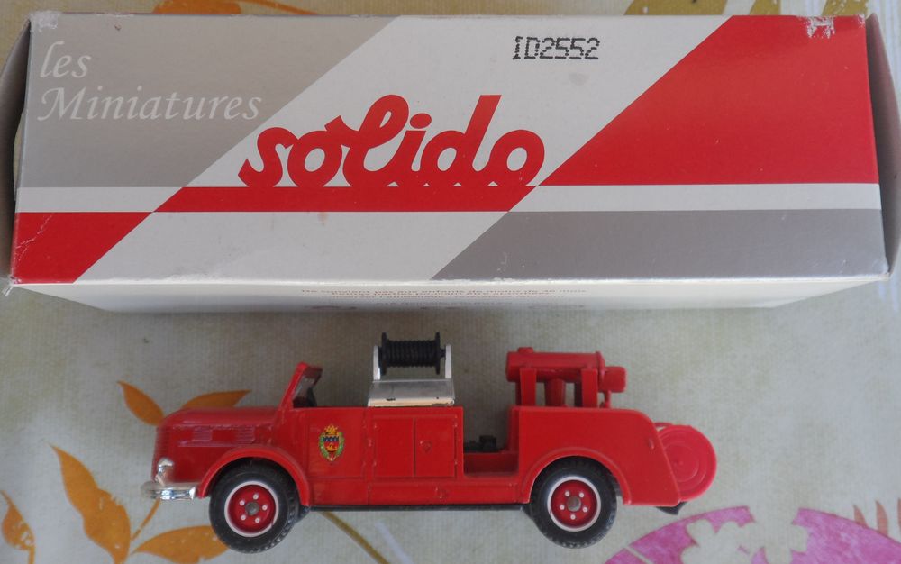 V&eacute;hicule de POMPIERS
SOLIDO made in France
HOTCHKISS H-6 G54 