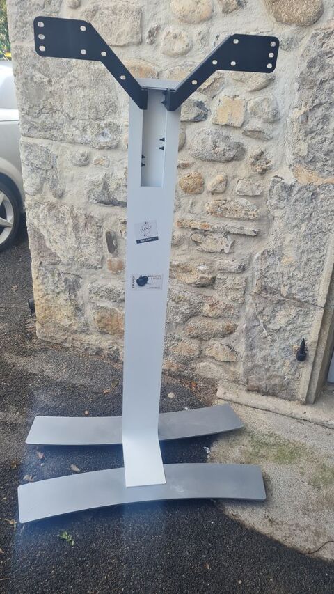 Support tv ERARD avec 6 roues 400 Tornac (30)
