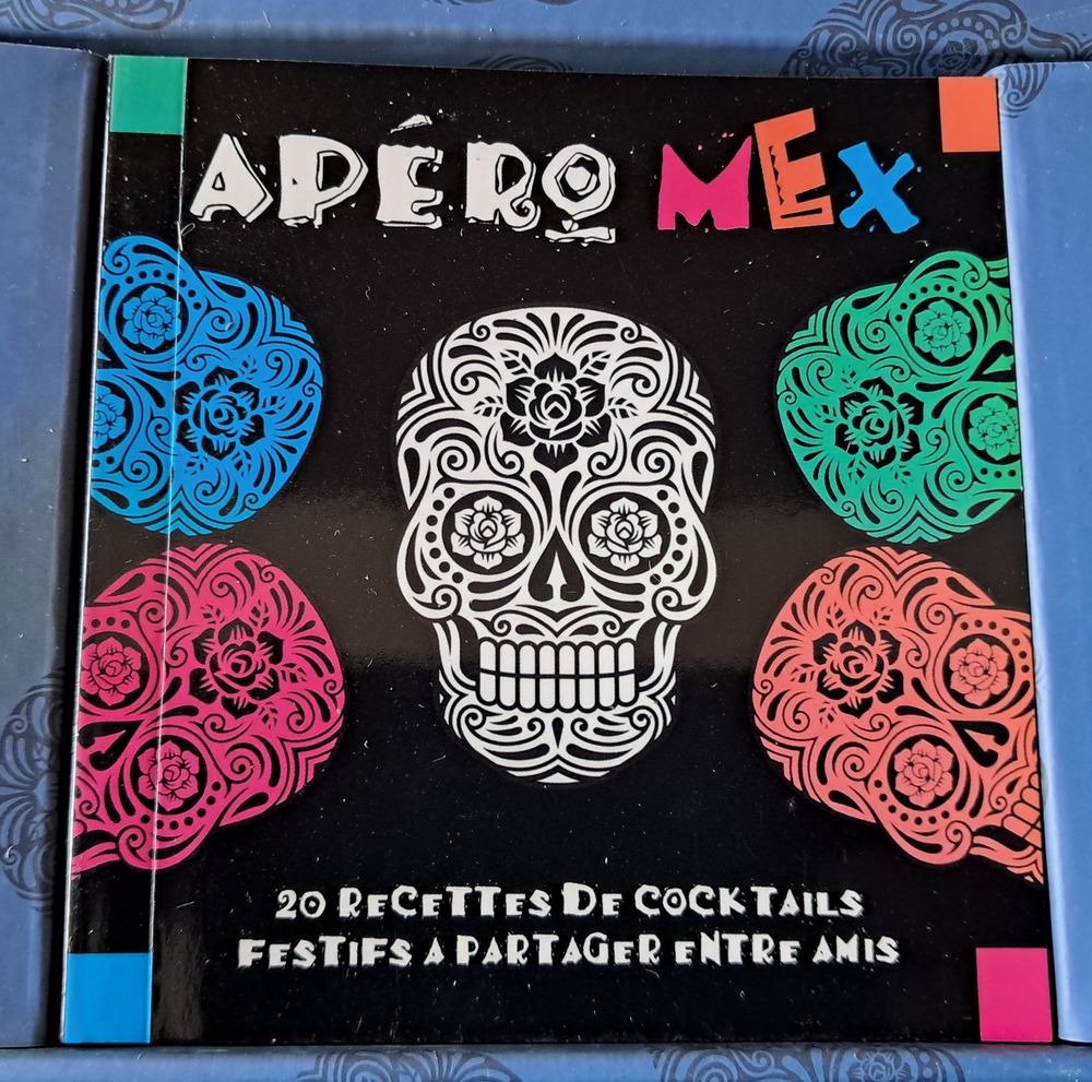 service &agrave; ap&eacute;ritif t&ecirc;te de mort mexicaine calaveras 
Cuisine