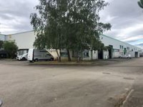    local  d 'activite Lyon Nord 420 m2 