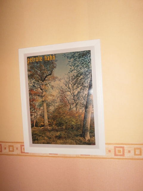 Grande affiche cartonn� ancienne pub P�trole Hahn avec cadre 85 Wolxheim (67)