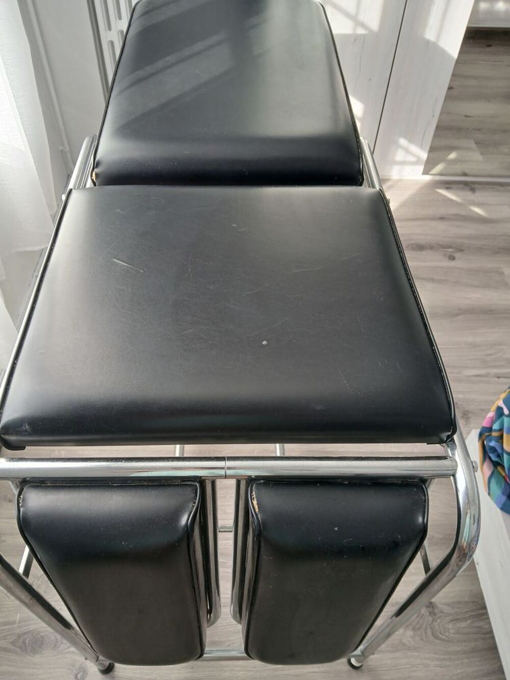 TABLE KINE CUIR NOIR Meubles
