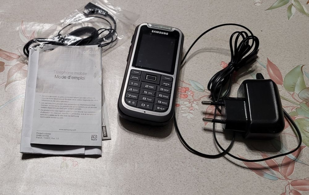 Telephone Samsung GT 3350 T�l�phones et tablettes