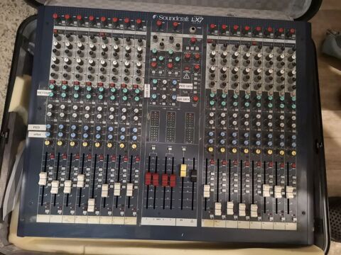 table de mixage soundcraft LX7  16 voies 300 Ancenis (44)