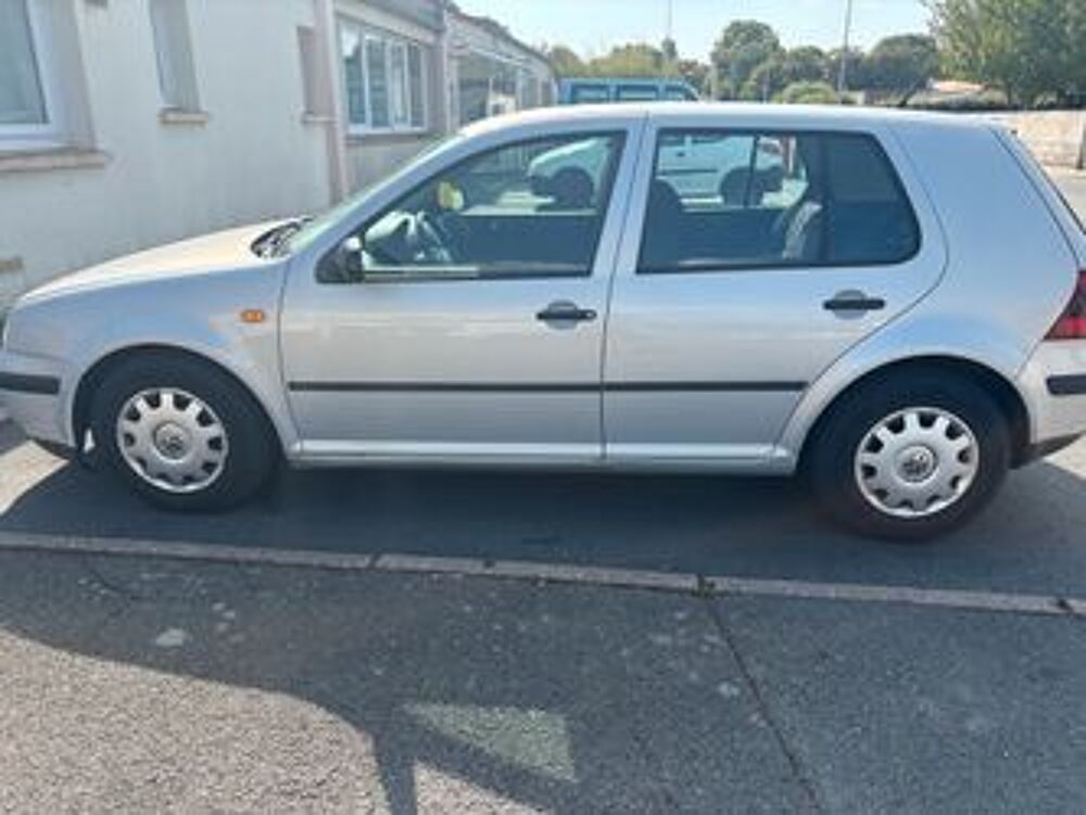 Golf 1.4i 1998 occasion 79240 L'Absie