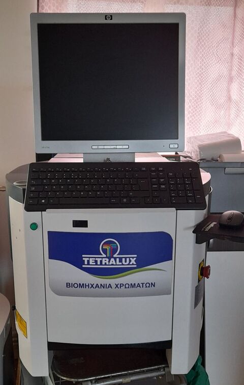 Machine automatis� m�langeur peinture de couleur informatis� 1200 Armenti�res (59)