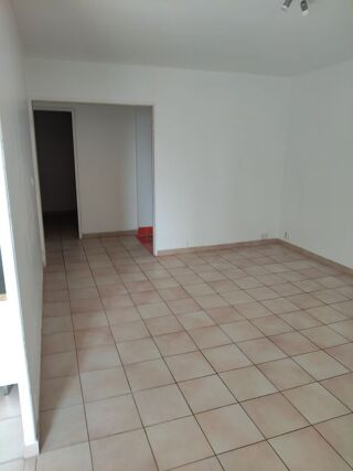  Appartement à vendre 3 pièces 78 m² Vitrolles