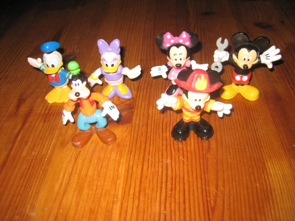 lot 6 figurines DISNEY MATTEL 2003 mickey minnie donald dingo daisy Jeux / jouets