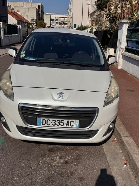 Peugeot 5008 1.6 HDi 115ch FAP BVM6 Access 5pl