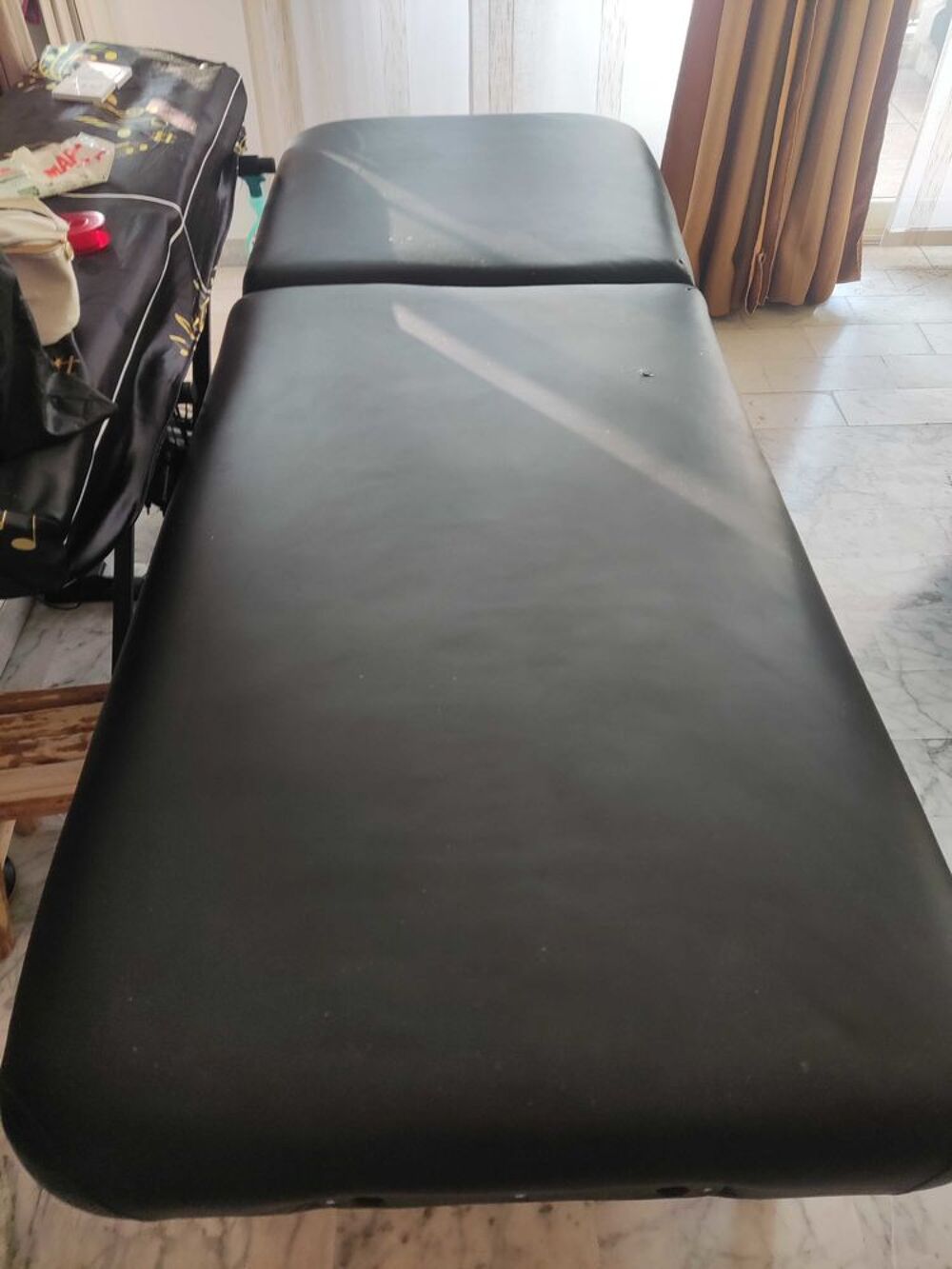 Table de massage Meubles