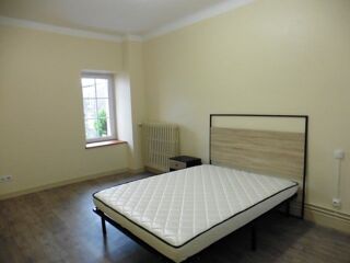  Maison � louer 5 pi�ces 90 m� Coulonges-sur-l'autize