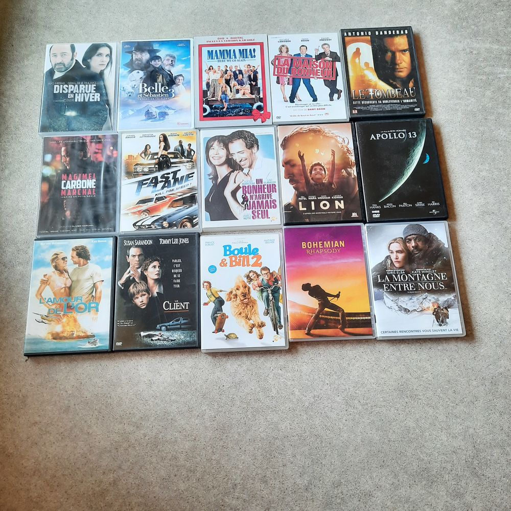 Lot(divisible) de 38 DVD DVD et blu-ray