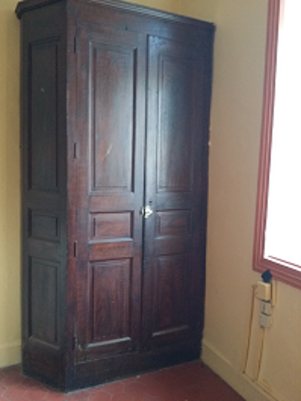 armoires de bureau rustiques en bois ch&ecirc;ne fonc&eacute; Meubles