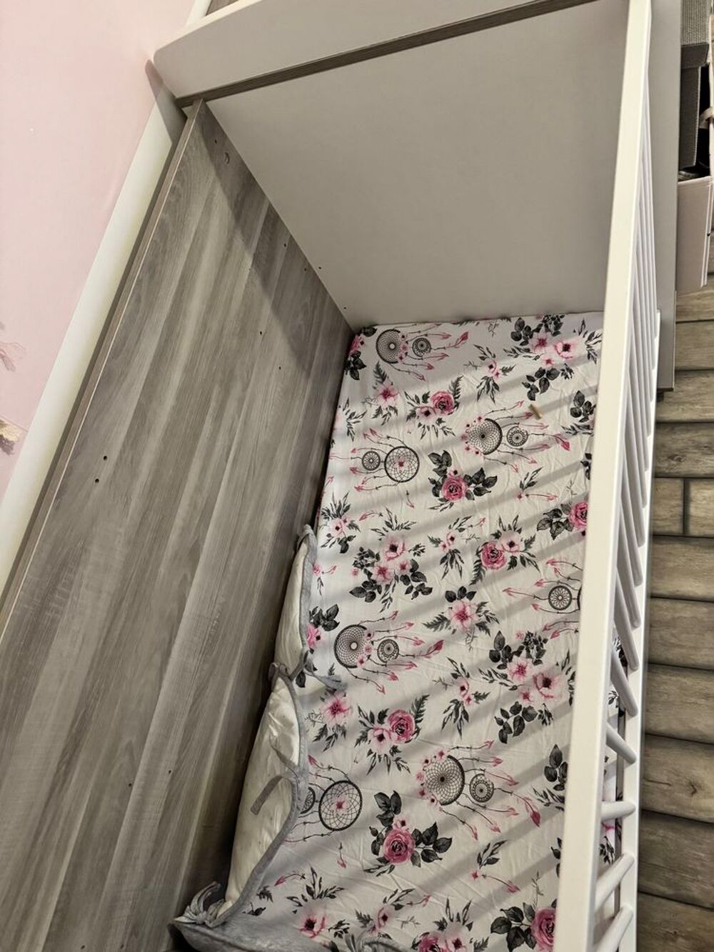 Lit combin&eacute; &eacute;volutif 60x120 en 90x190-table &agrave; langer/commode Mobilier enfants