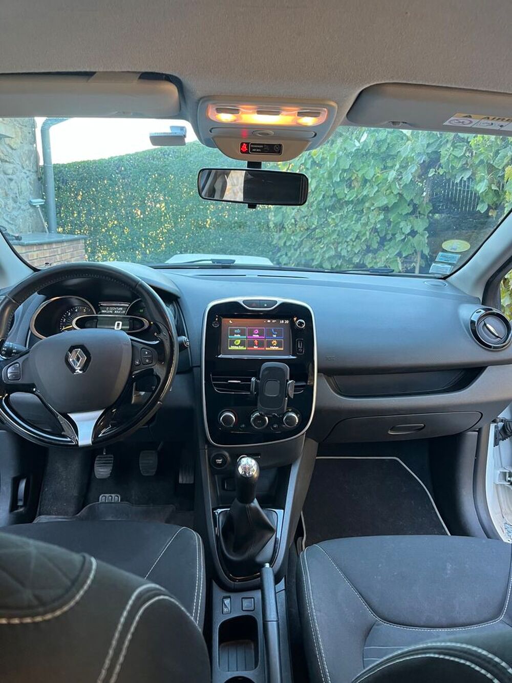 Clio IV dCi 90 Energy eco2 82g SL Limited 2015 occasion 69270 Fontaines-sur-Sa&ocirc;ne