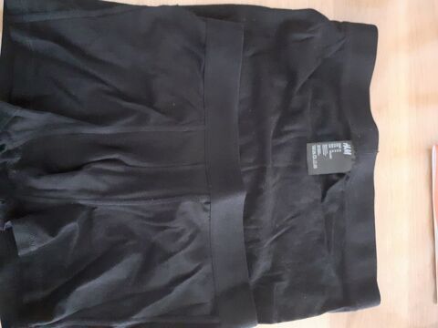 Lot 2 caleons taille M 8 Bezons (95)