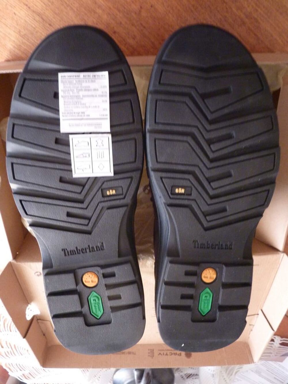 Chaussures TIMBERLAND "EARTHKEEPERS CHUKKA" H. P.40 NEUVES Chaussures