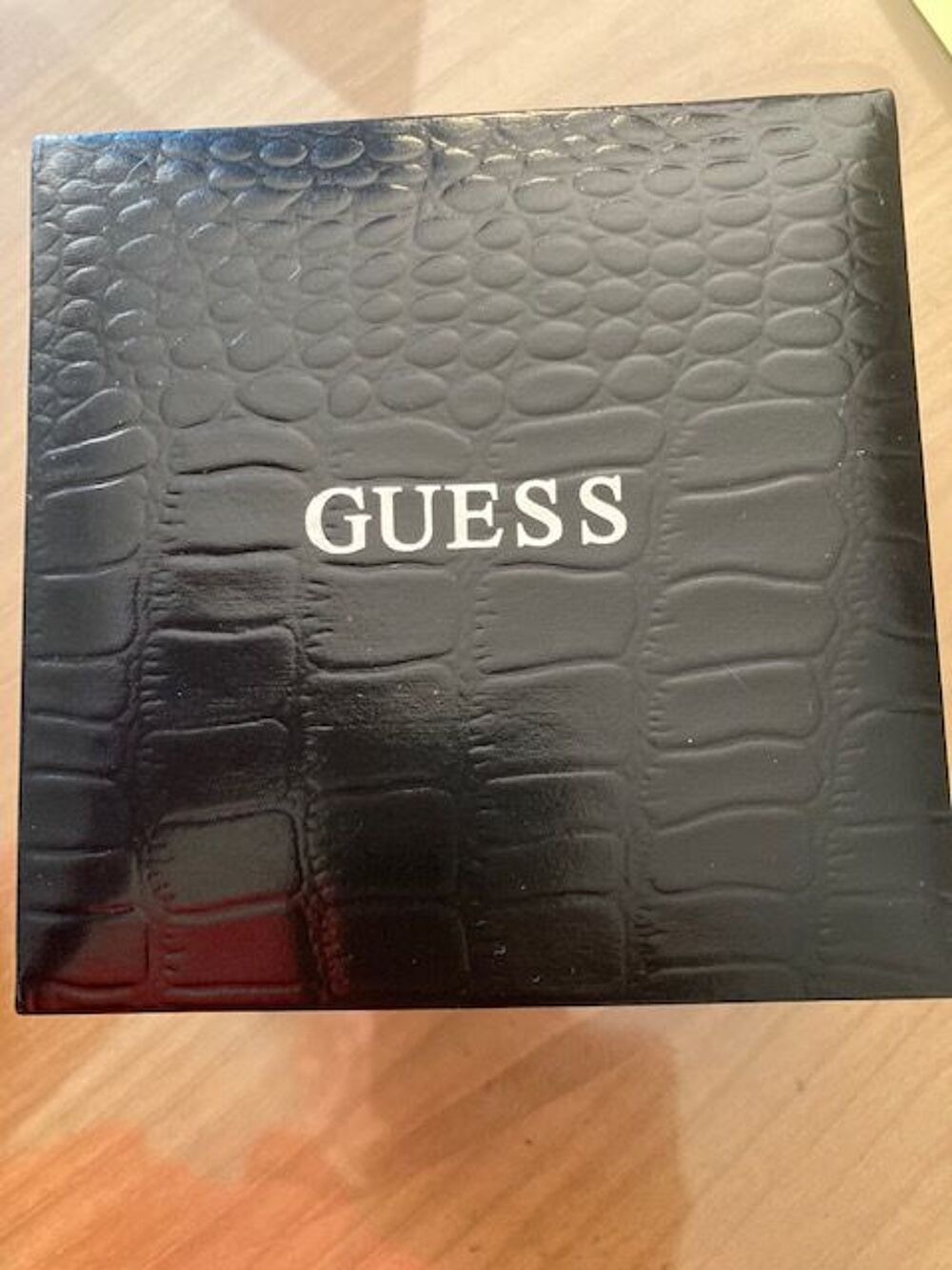 MONTRE GUESS ACIER FEMME Bijoux et montres