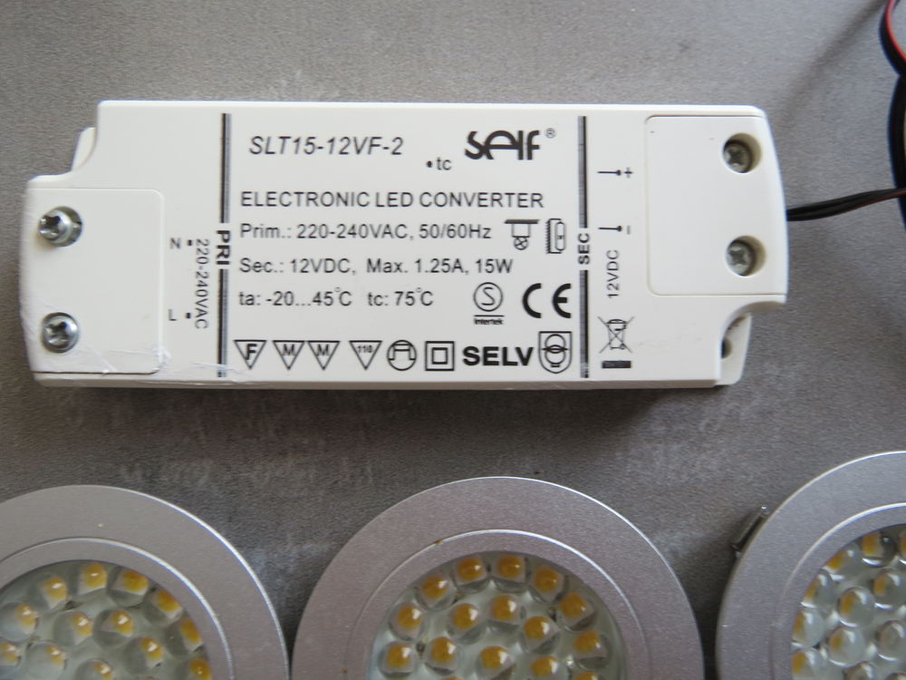 Trois spots Led &agrave; encastrer Décoration