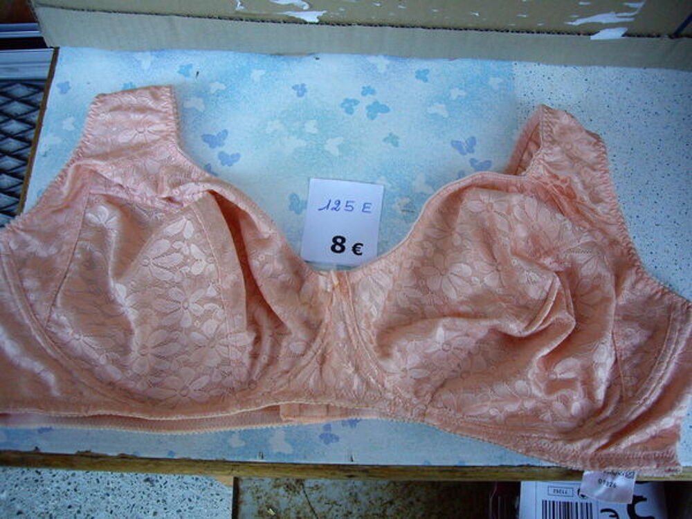 divers Soutiens-Gorges Bonnet E, neufs - &agrave; 8 € Vêtements