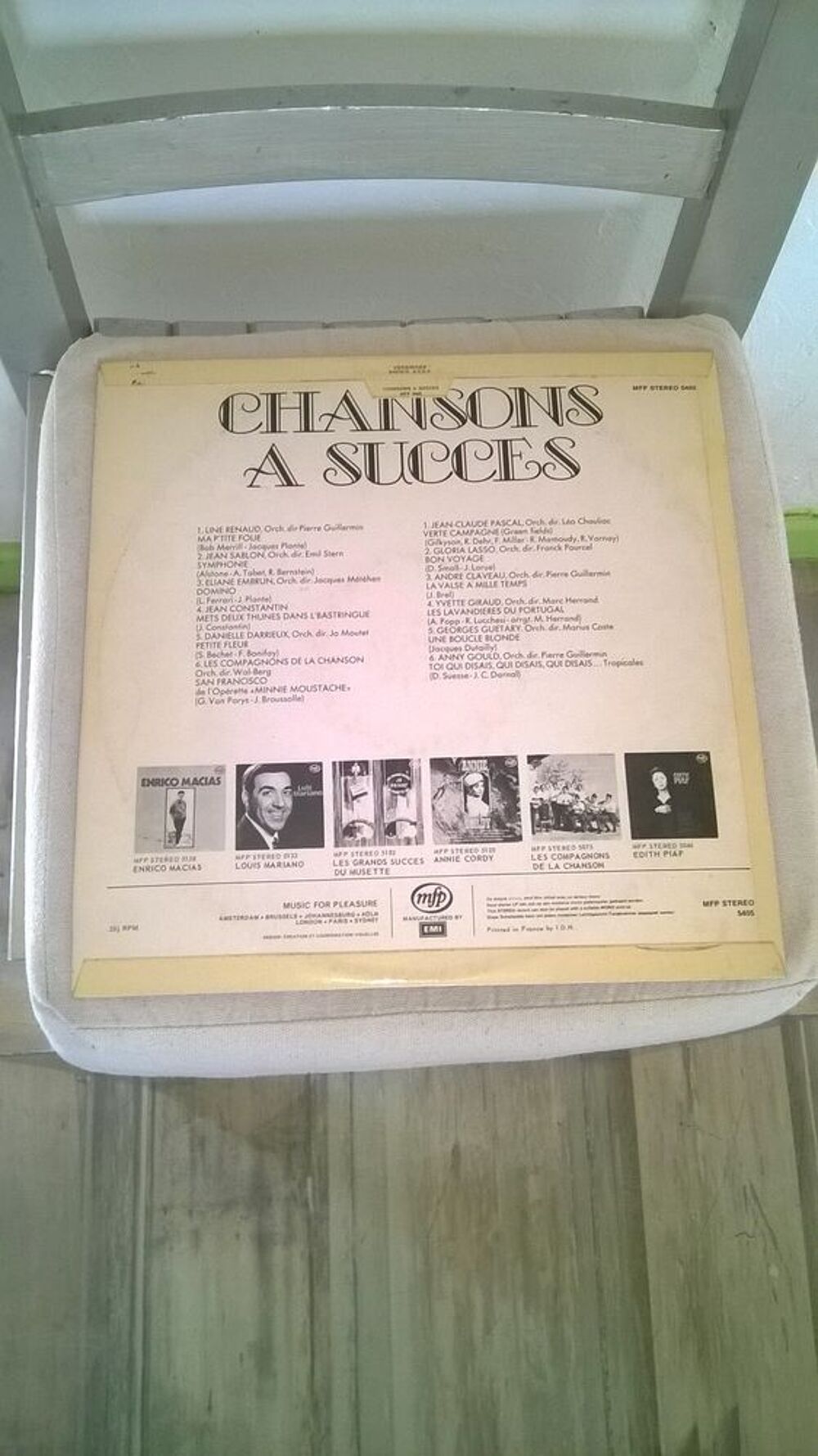 Vinyle Chansons A Succes
Excellent etat
Ma P'tite Folie-Li CD et vinyles